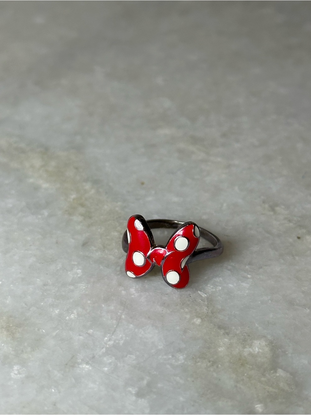 Disney Parks Minnie Mouse Red Bow Ring White Polka Dot Size 8 Disneyana